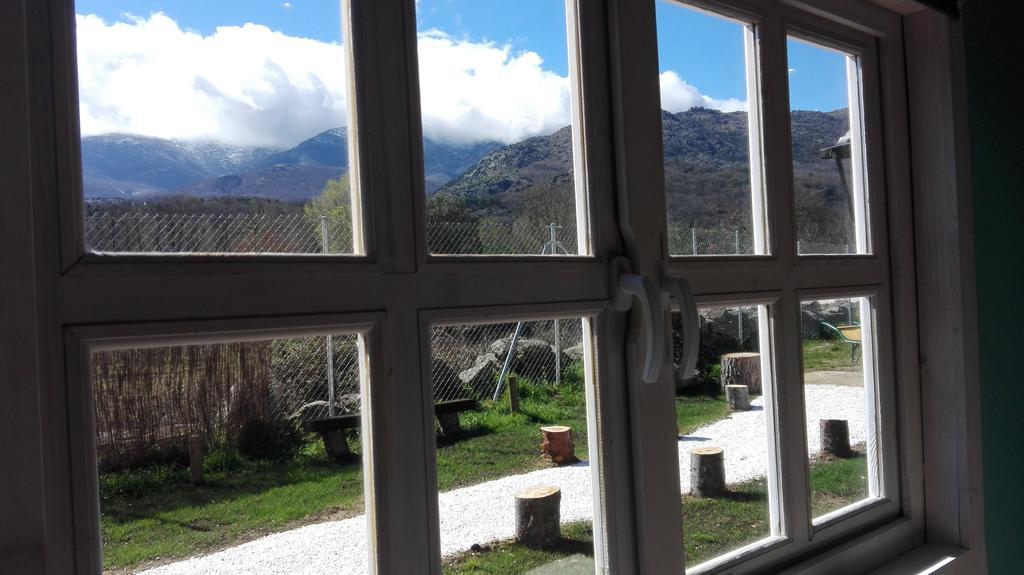 La Cabana Del Alberche Navaluenga Bagian luar foto